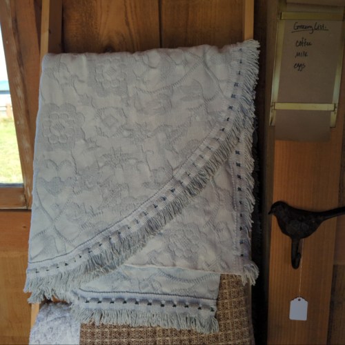 Bedspread - Chenille (Twin)