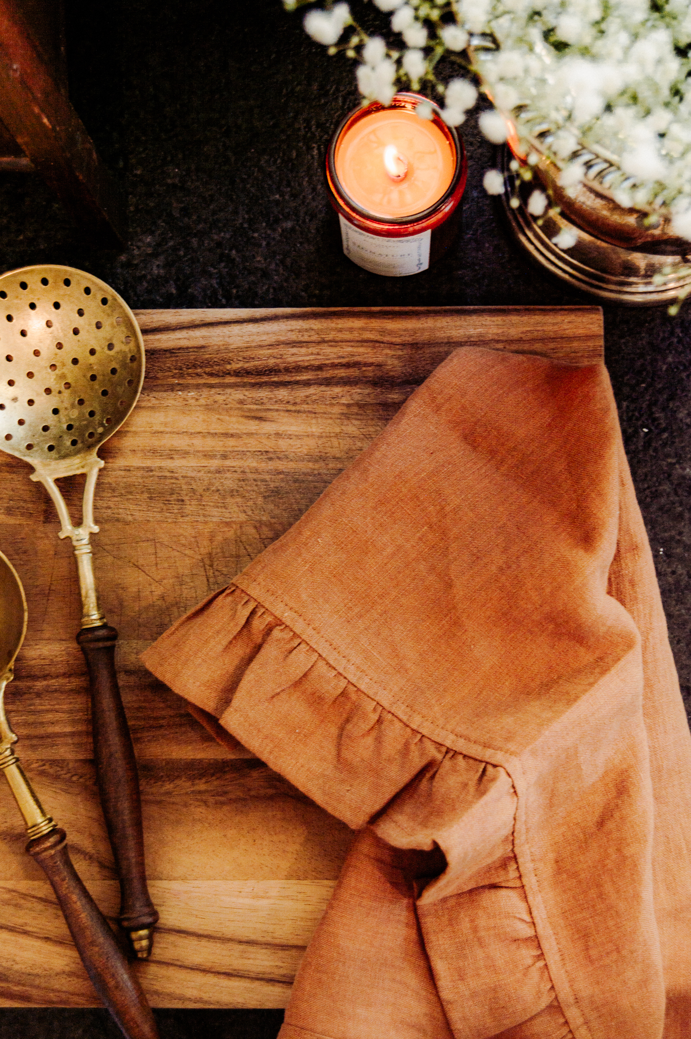 Linen Ruffle Trim Tea Towel | Cinnamon